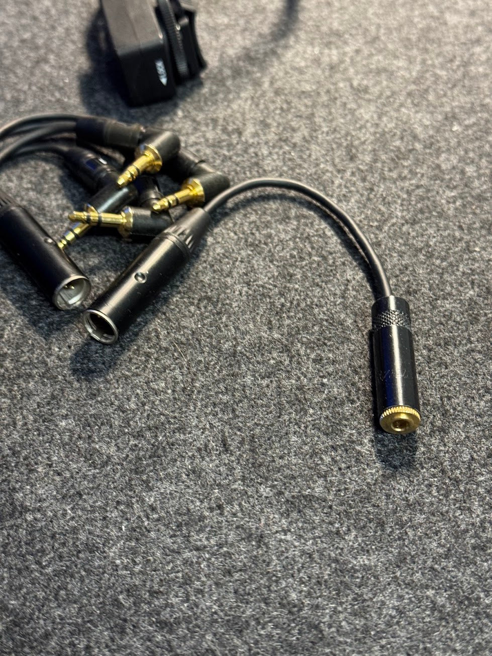 NPA_FXHAC - Hotshoe Adaptercable for FX6/FX9 - Analogue Audio on Channel 3+4